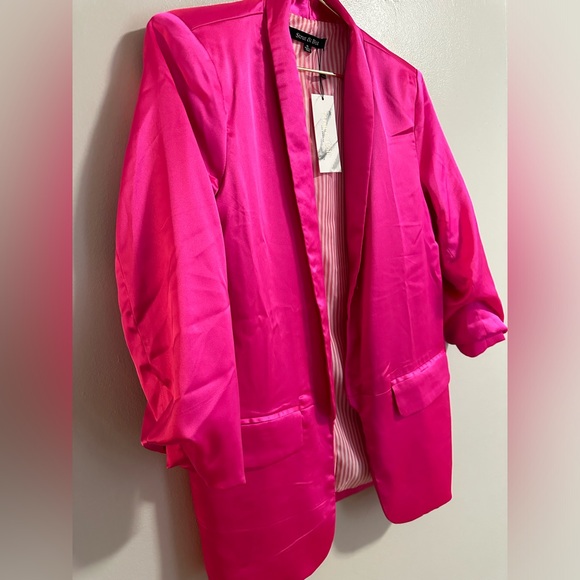 Strut & Bolt Hot Pink Blazer size Small. New with tag - Picture 2 of 8
